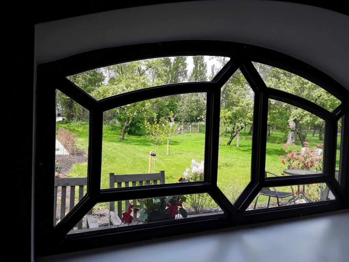 Bed and Breakfast Het Kraaienbosch Zegveld Exterior foto